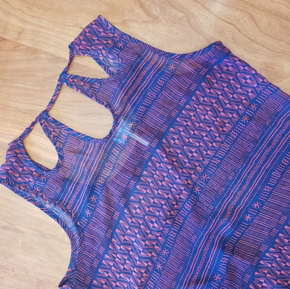 Kirra lightweight tank top size small - Picture 3 of 6